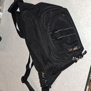 Eastport Unisex "fanny pack" Brand new Several storage compartments. Sturdy!
